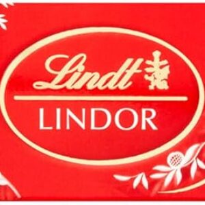 Lindt Lindor Milk Chocolate Christmas Cracker – 100g – Smooth Melting Truffles – 2025 Secret Santa Gift for Him & Her