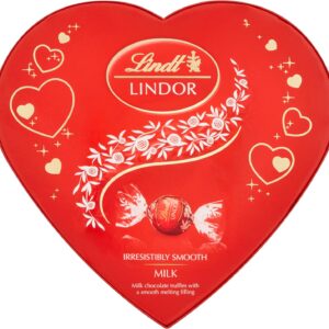Lindt Lindor Amour Heart Chocolate Box, Chocolate Gift for Him and Her, 160 g