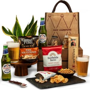 Beer and Pub Snacks Gift Hamper – Jute Bag with Peroni Lager, Pork Scratchings, Crisps & More Pub Snacks – Birthday Gift, Food Hamper, Beer Hamper Gift for Men – Hay Hampers